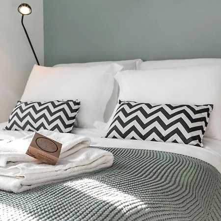 Flat 23 بومبارال