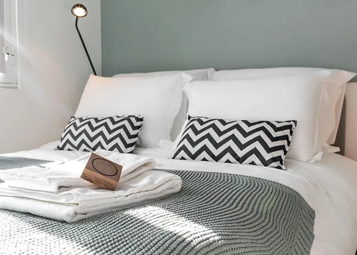 Flat 23 بومبارال