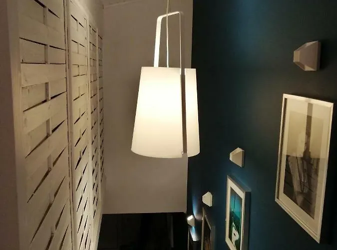 Flat 23 شقة بومبارال